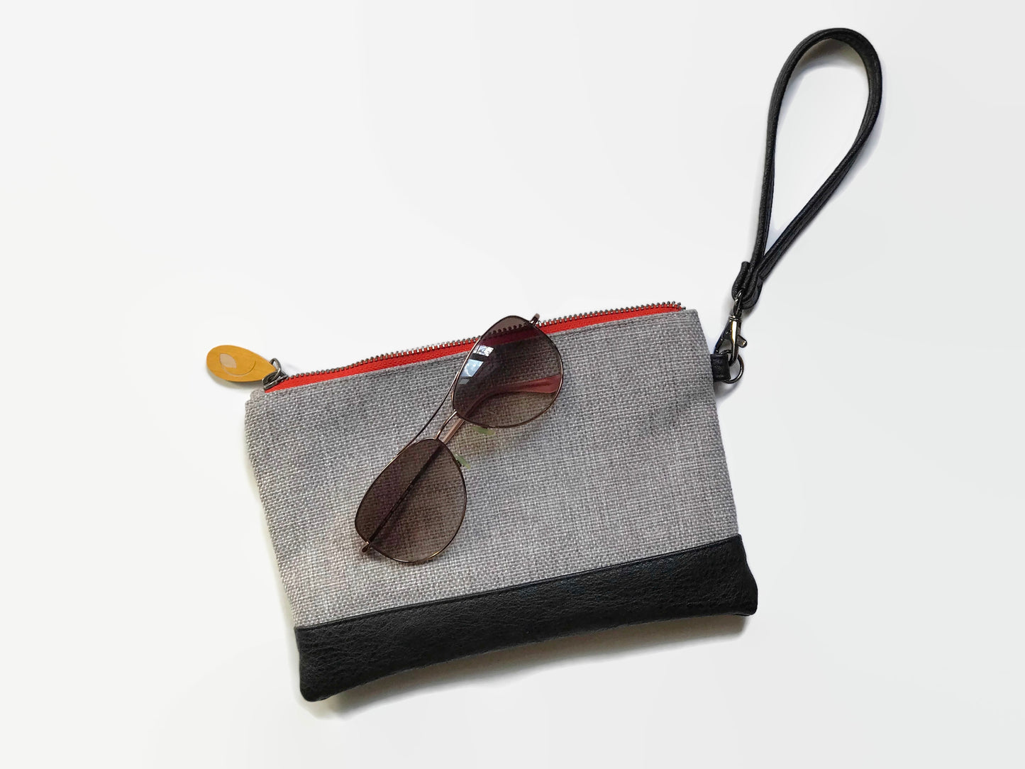 Chic Wristlet Clutch